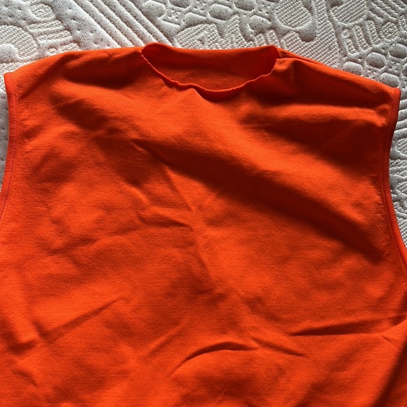 Skims essential bodysuit in poppy. New. - Picture 5 of 5